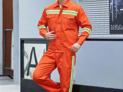 工作服